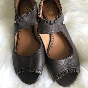 Miss Albright Brown Leather Peep Toe Heels